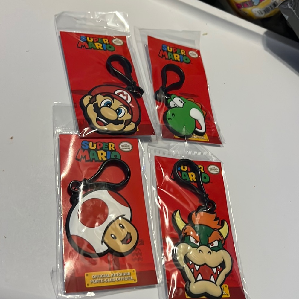 Nintendo keychain official lot of 4 Mario toad yoshi bowser new sealed